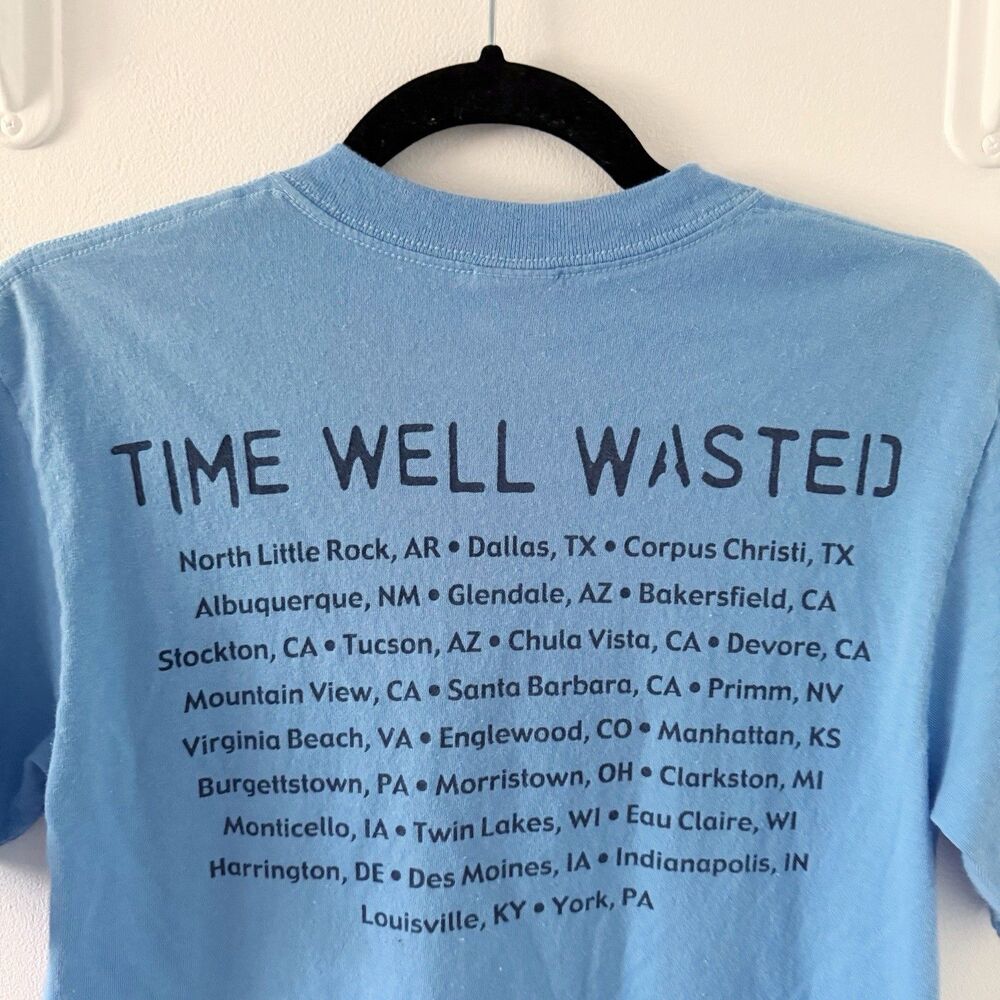 Vintage Y2K Brad Paisley Time Well Wasted Crewneck Tee Shirt Top Size S Small - Picture 15 of 16